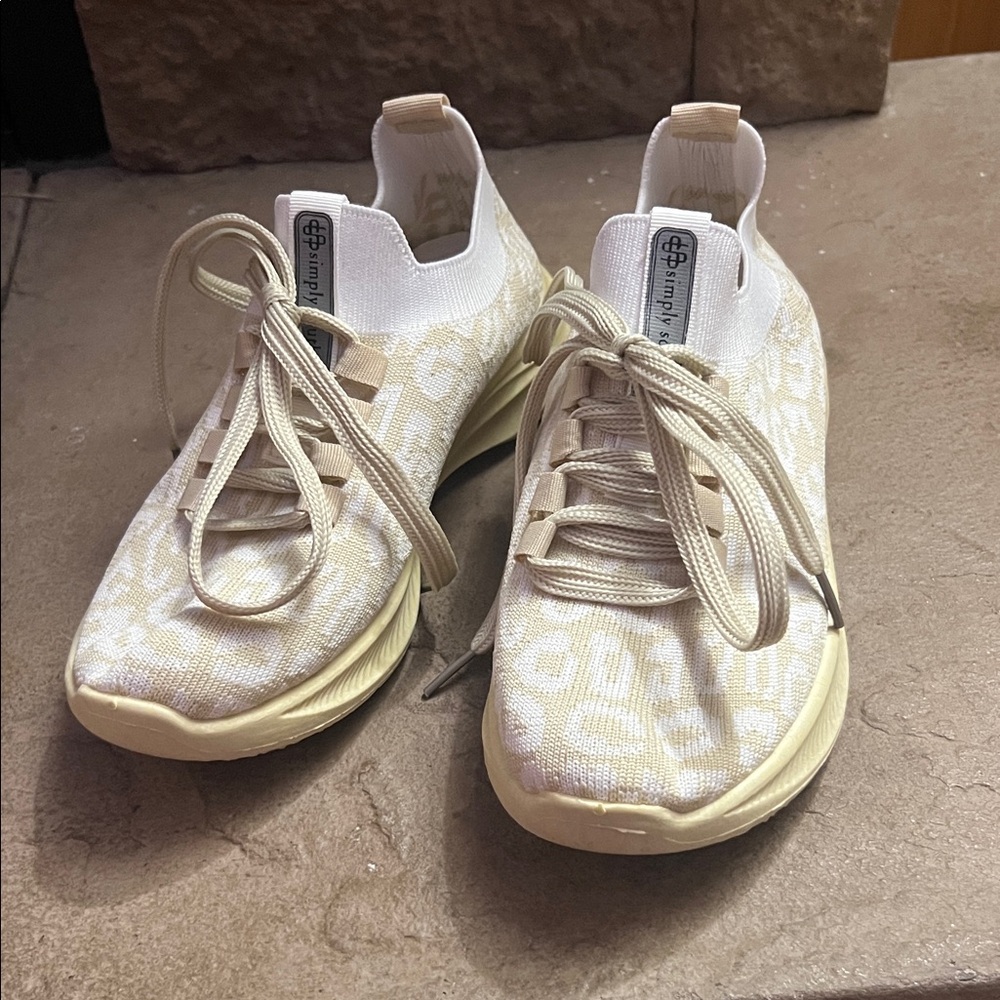 Simply Southern Cream and White Women's Sneakers